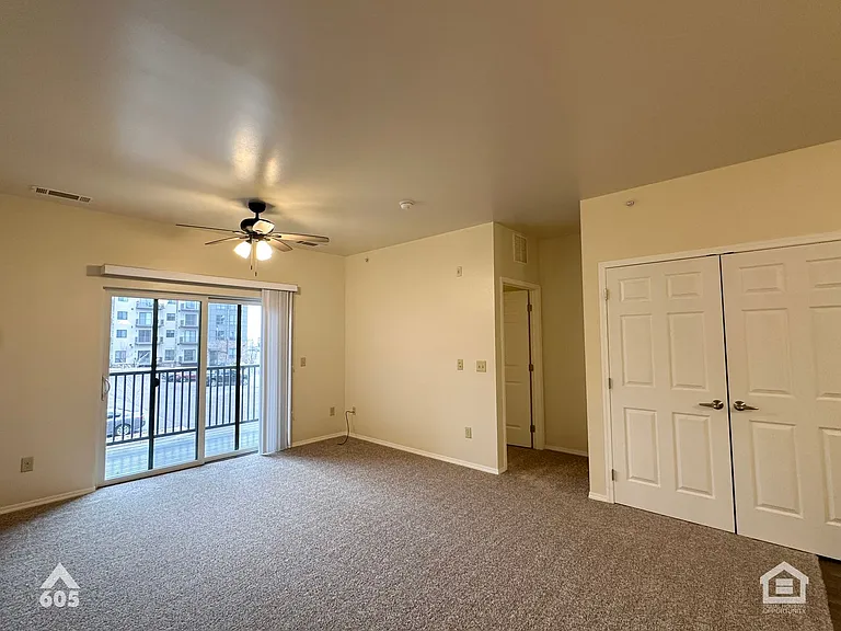 University Hills Village — Photo 216