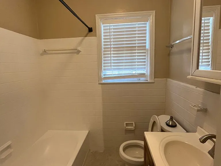 111 Columbia Dr #1 — Photo 10