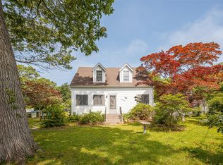 353 Elm Rd W, Mastic Beach, NY 11951