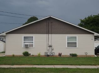 962 Grove St, Menasha, WI 54952