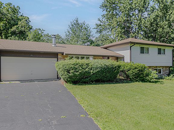2nd image of 23313 W Hillcrest Dr