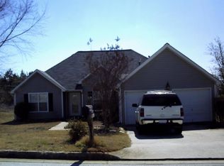 1115 Misty Meadows Xing, Hampton, GA 30228