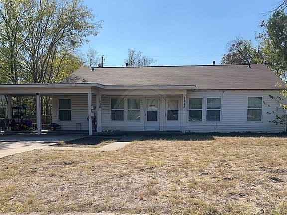 2nd image of 1818 Poage Ave