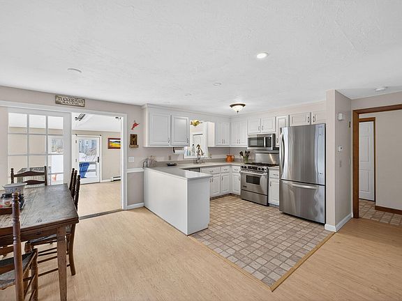 3rd image of 171 Weir Road