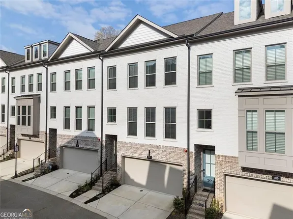 207 Mitchell Ln, Woodstock, GA 30188