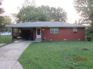 403 N Cedar St, Beebe, AR 72012