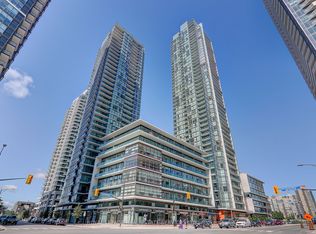 4070 Confederation Pkwy #1404, Mississauga, ON L5B 0E9