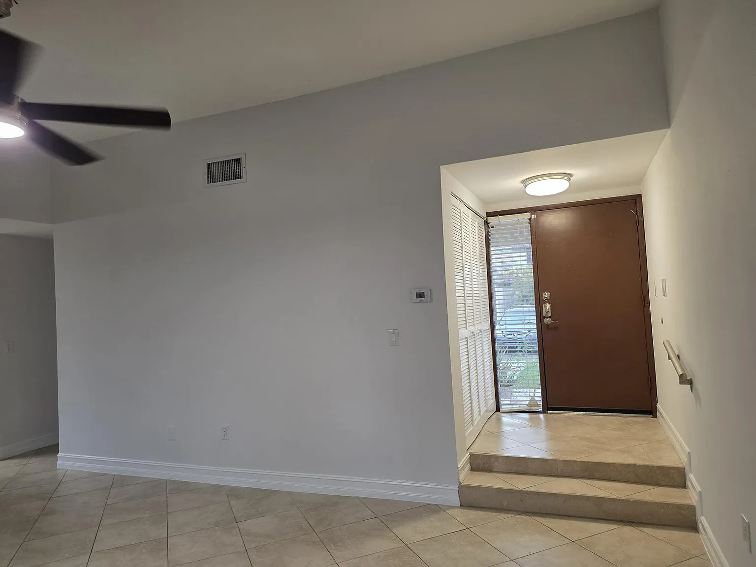2 bed, 1156 sqft, $3,099 — Photo 2