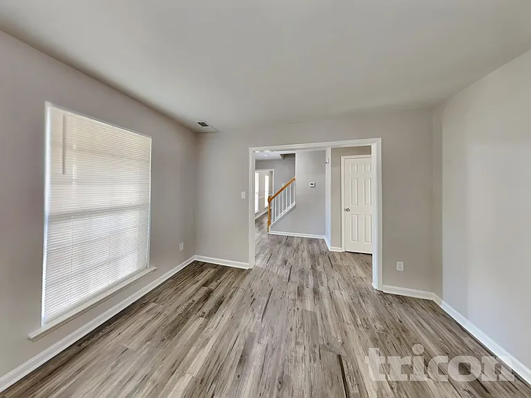 2120 Ballingarry Dr — Photo 17