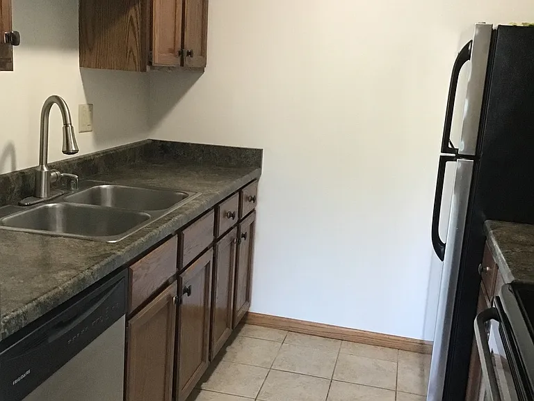 High Point Commons Apartments — Photo 105