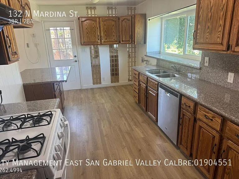 132 N Mardina St — Photo 8