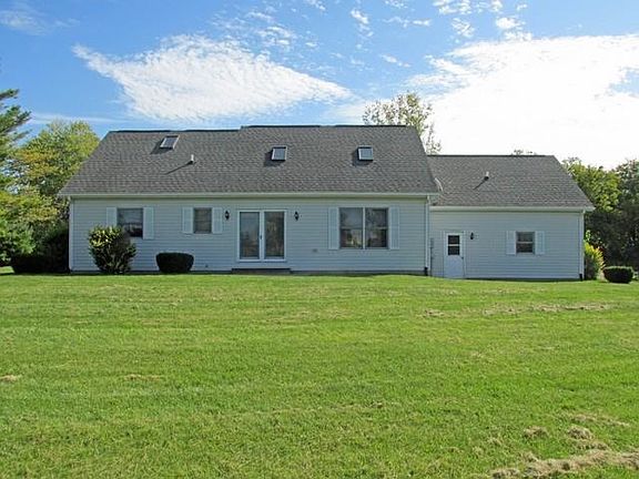2nd image of 3061 S Nora Dr