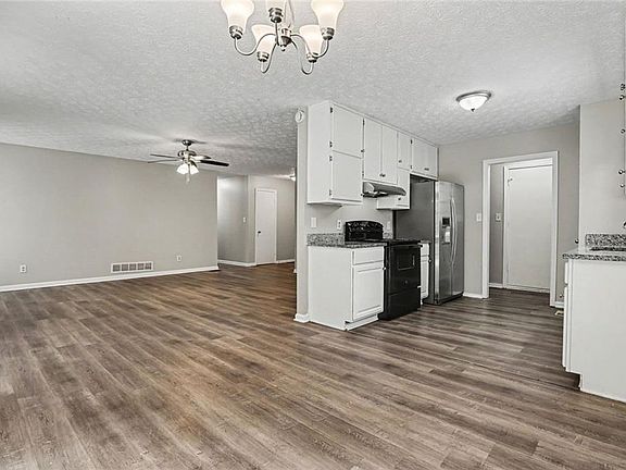 4th image of 9112 Raven Dr