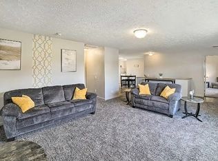 1222 N Iowa St, South Bend, IN 46628