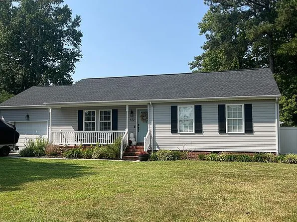 572 Waters Rd, Chesapeake, VA 23322