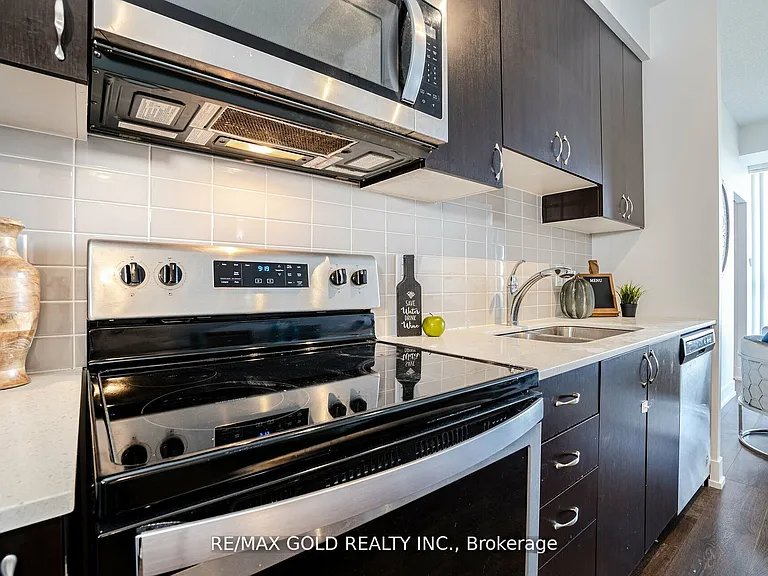 1255 Bayly St #LP03 — Photo 12