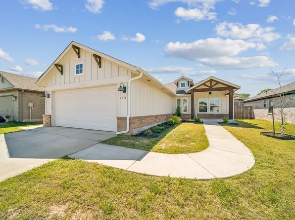 1216 S Autry St, Stillwater, OK 74074