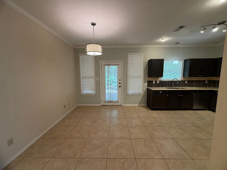13123 Burgundy Point — Photo 4