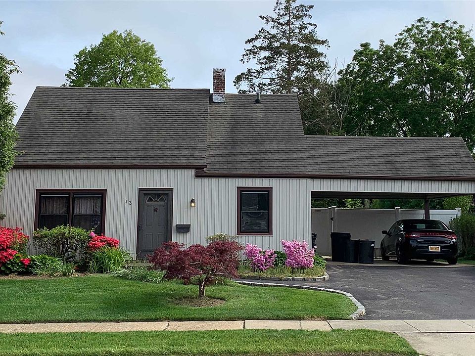 1st image of 42 Hollow Ln