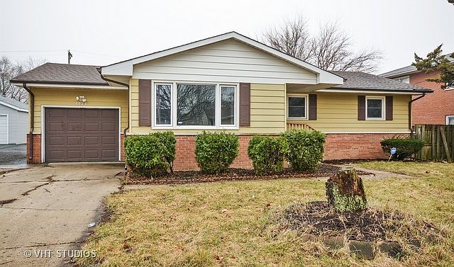 1st image of 1826 Lilac Ln