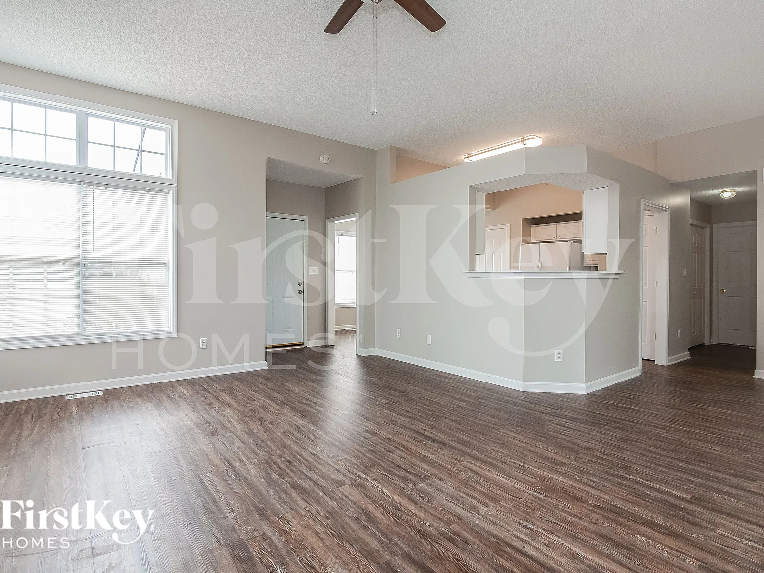 3 bed, 2.0 bath, 1462 sqft, $1,900 — Photo 4