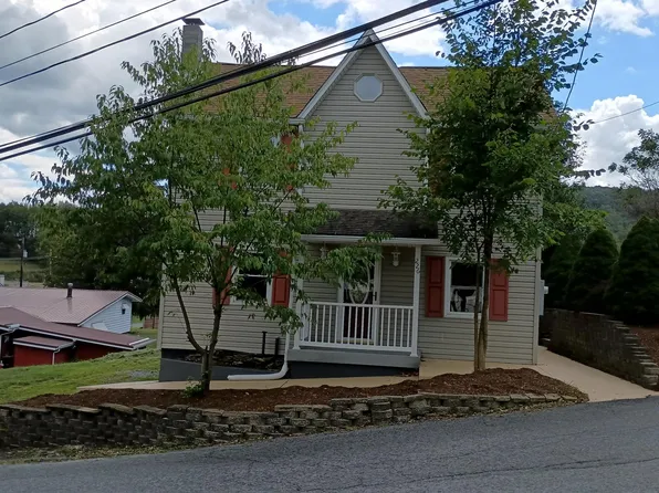 226 Barr Ave, Northern Cambria, PA 15714