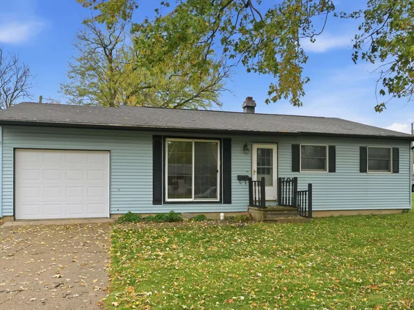 706 Carlin Dr, Angola, IN 46703