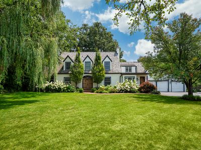 993 Elm Ridge Dr, Glencoe, IL, 60022