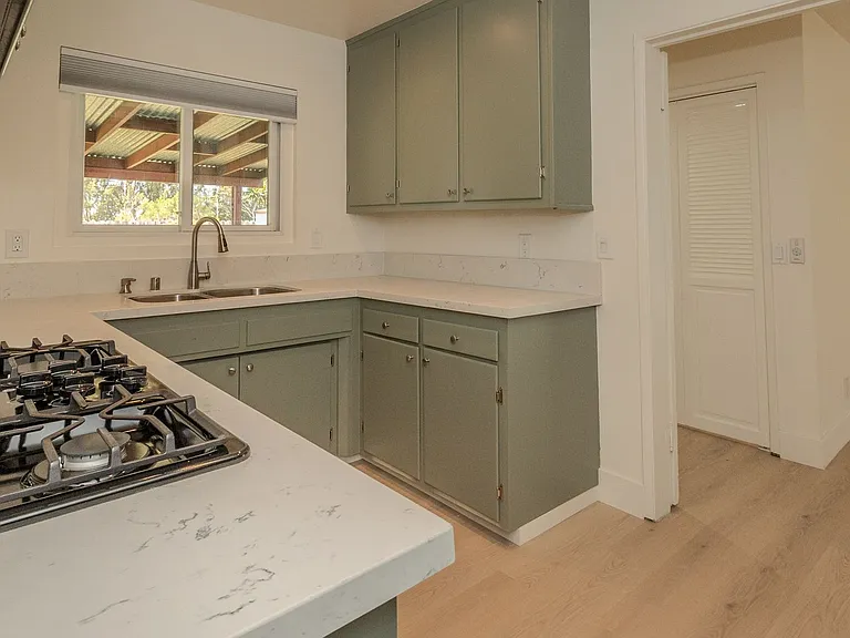 6180 Veemac Ave — Photo 12