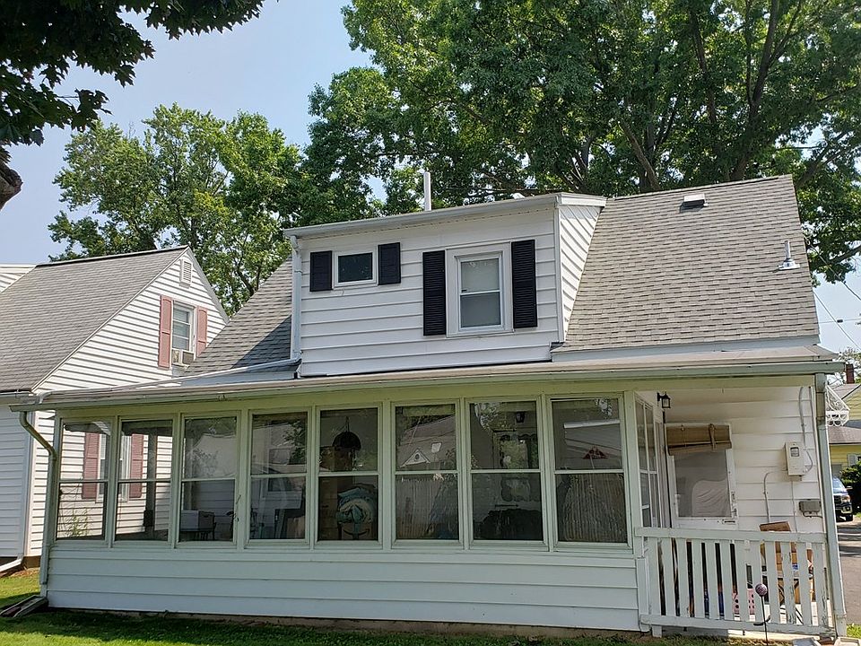 2nd image of 181 Kingsbury Ave