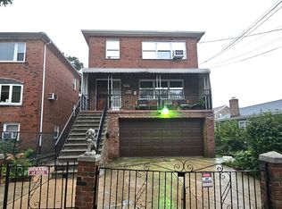 2920 Silver Beach Pl, Bronx, NY 10465
