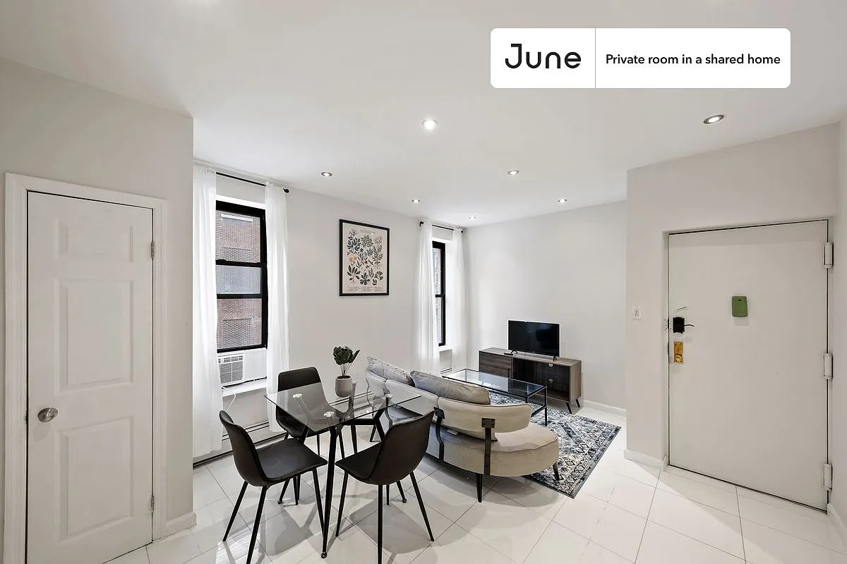 Full bedroom in 3 bed/1 bath home in Upper West Side #784 C — Photo 3