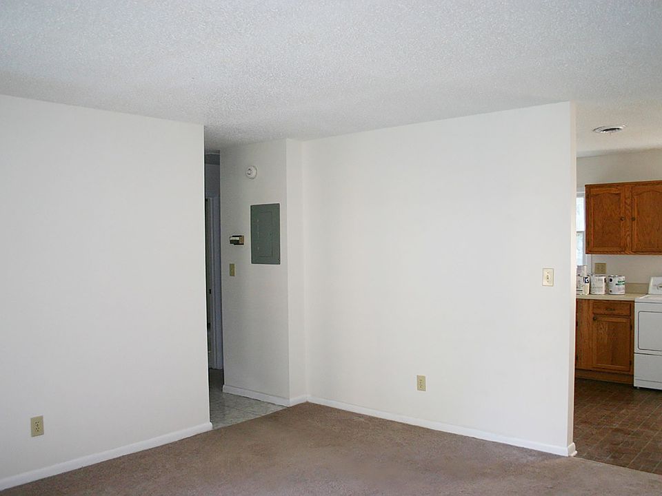 2nd image of 4209 Peachtree Ave