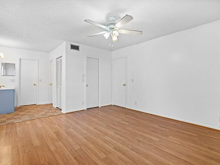 1021 Flame Vine Ave — Photo 15