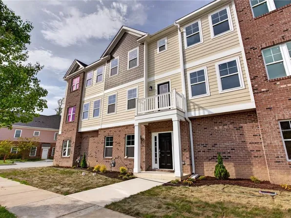 613 Commonwealth Dr, Yorktown, VA 23693