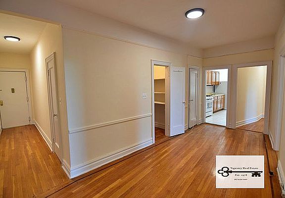 5th image of 7811 Kew Forest Ln #4C