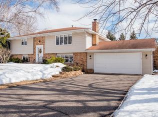 9517 Alabama Cir, Bloomington, MN 55438