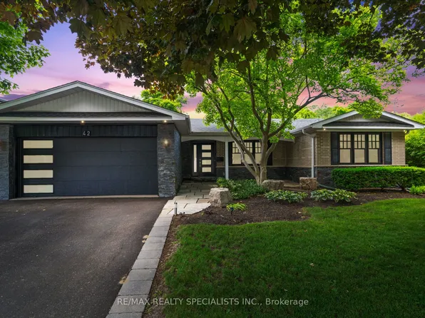 42 Heathview Ave, Toronto, ON M2K 2C1
