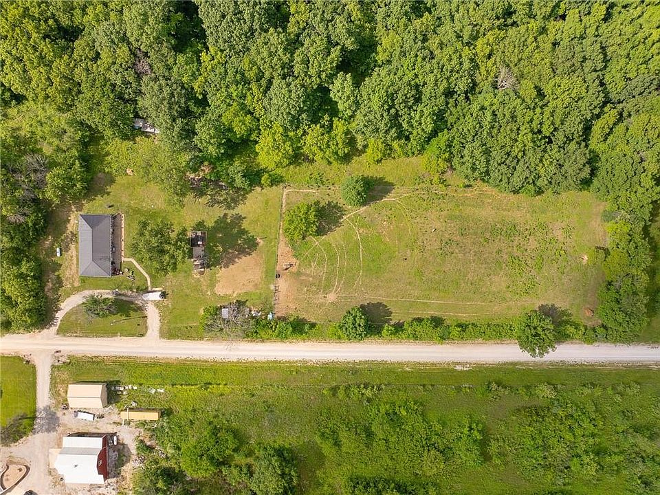 1st image of 16527 Varner Rd