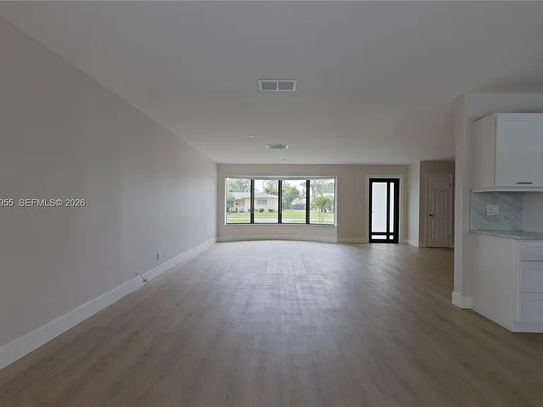 4115 Madison St — Photo 4