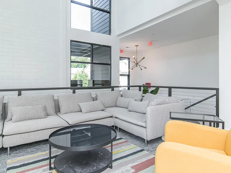231 Walton Ave #402 — Photo 26