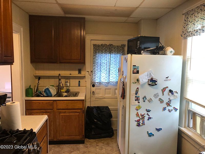 5th image of 26 E STATE Street