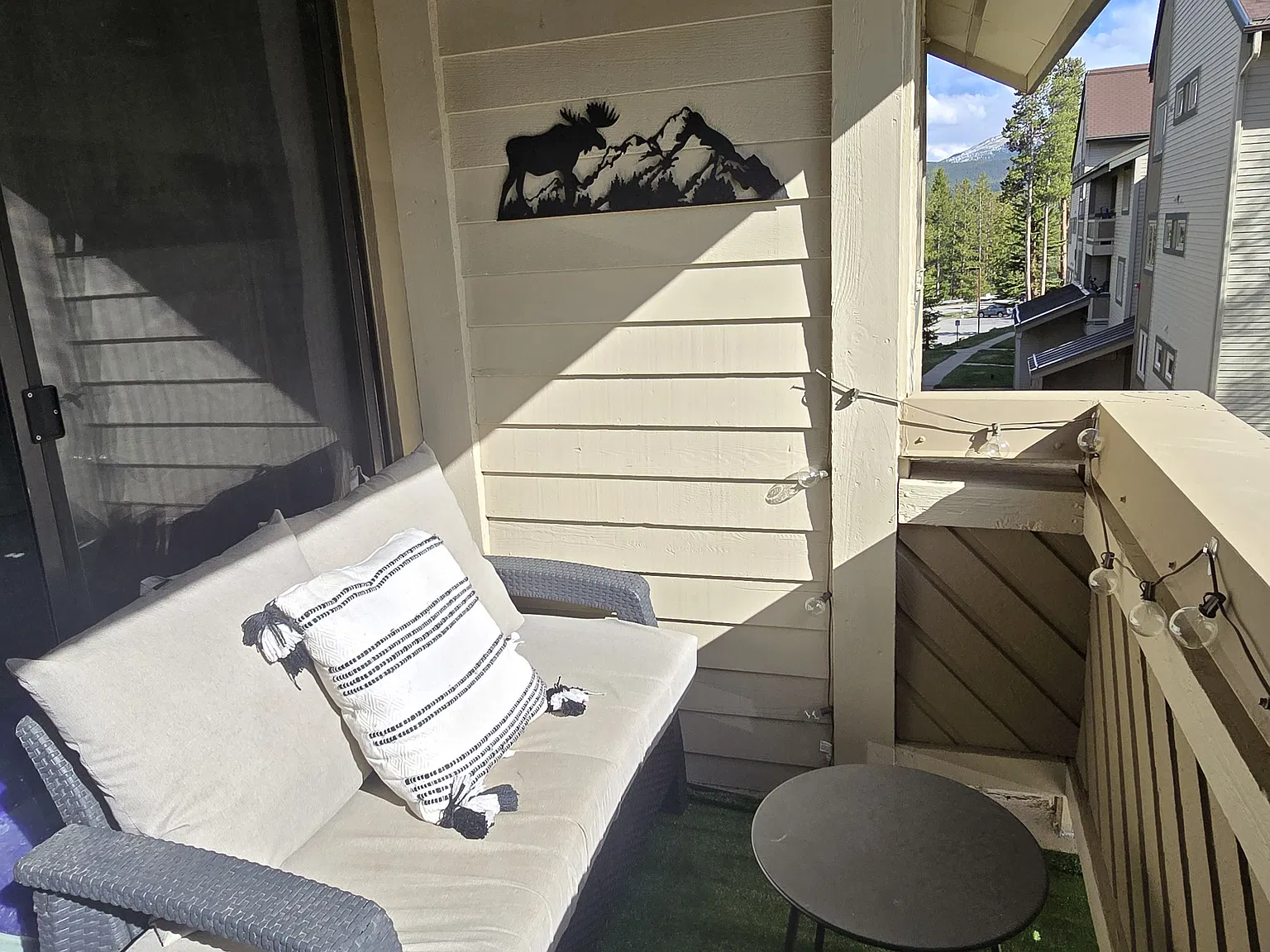 2 bed, 861 sqft, $6,000 — Photo 4