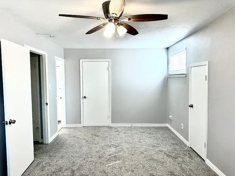 4304 Jenny Ln — Photo 14