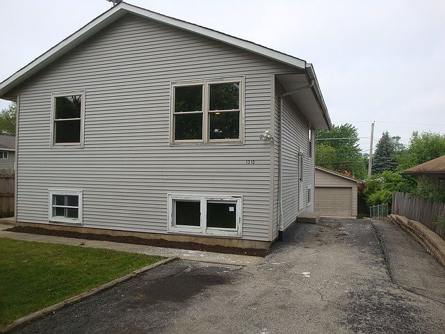 1st image of 1310 N Park Dr