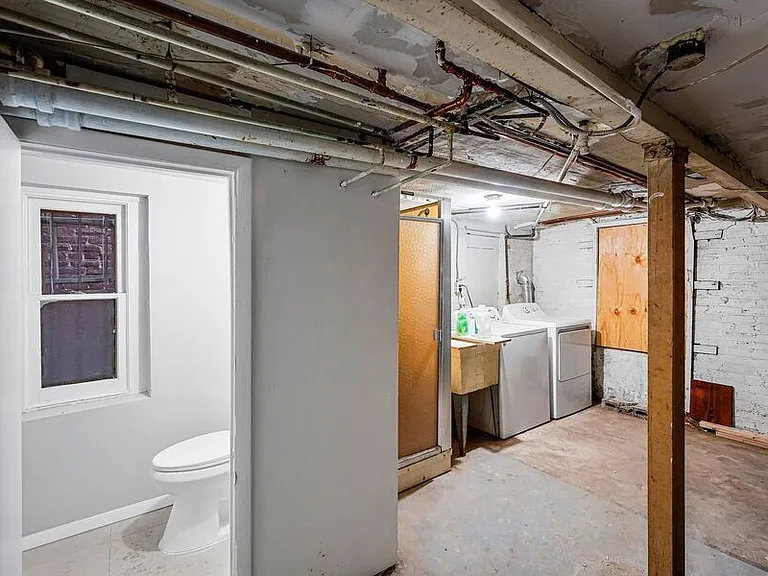 1502 Ogden St NW — Photo 25