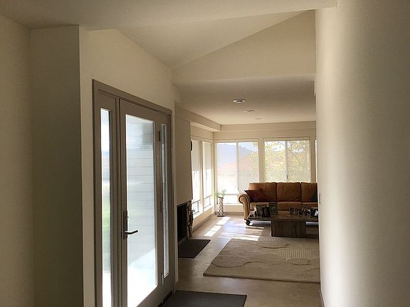 2nd image of 1466 Lamont Ave