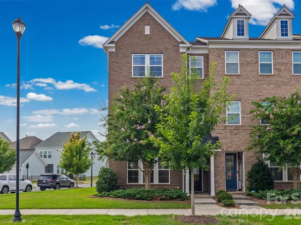 11507 Red Rust Ln, Charlotte, NC 28277