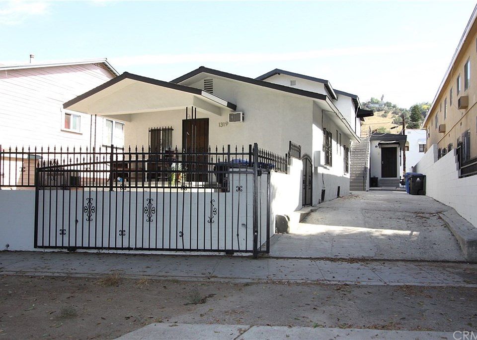 1st image of 1319 Cypress Ave APT 3