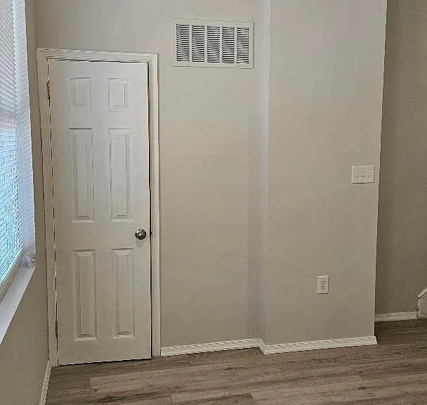 214 S Edgewood St — Photo 12